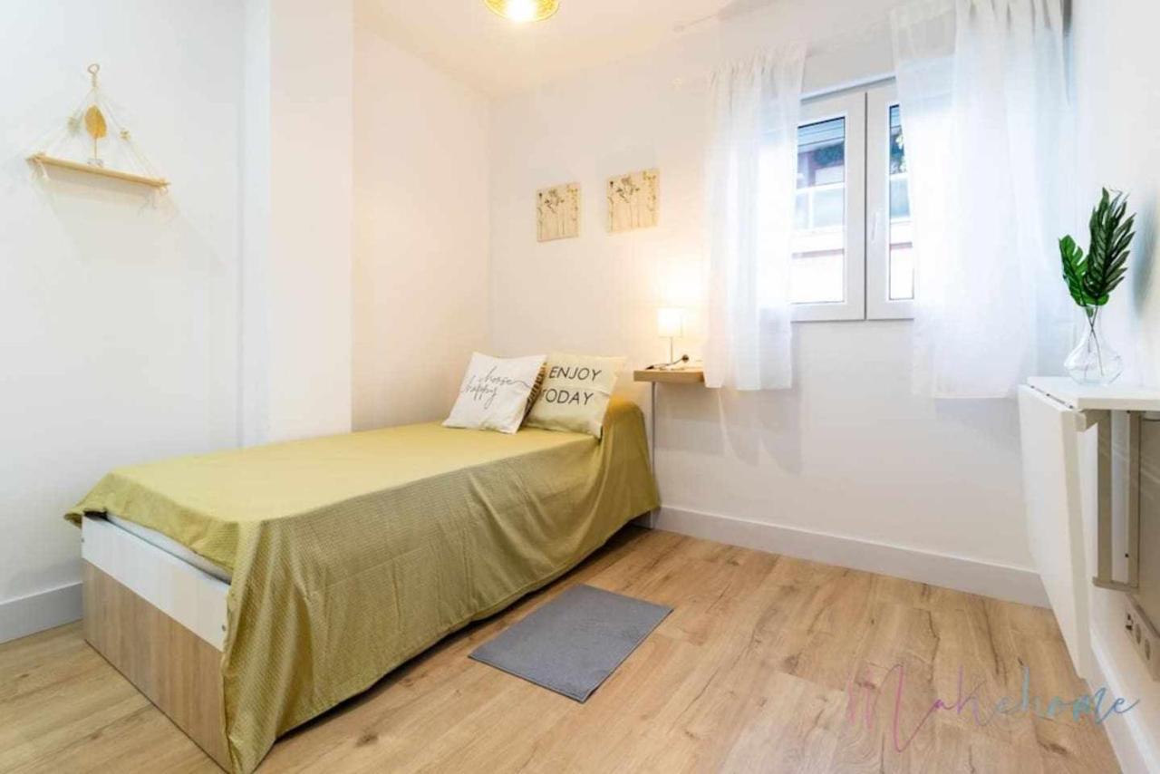 2 Apartamento En Estadio Sevilla 6 Plazas 3 Hab Y Metro Bagian luar foto