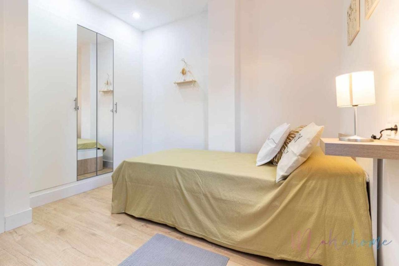 2 Apartamento En Estadio Sevilla 6 Plazas 3 Hab Y Metro Bagian luar foto