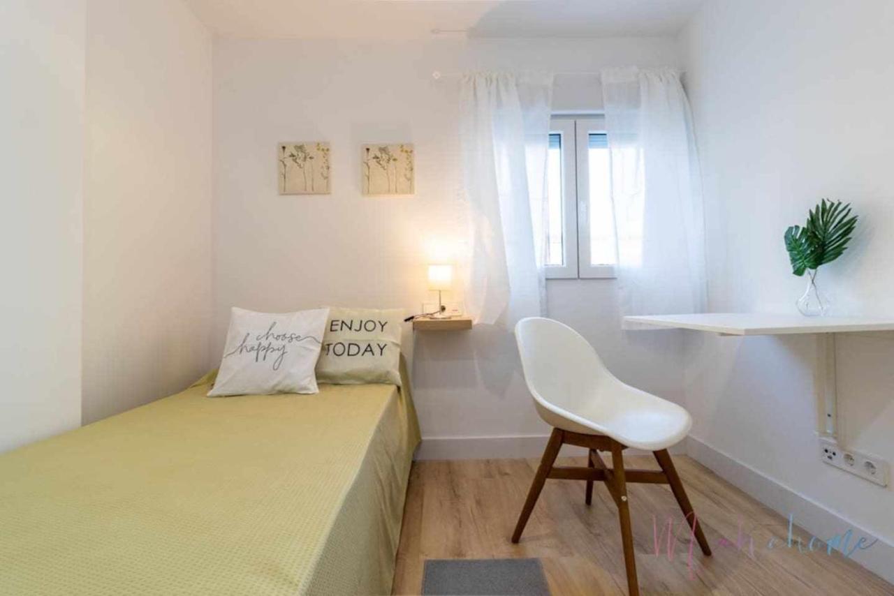 2 Apartamento En Estadio Sevilla 6 Plazas 3 Hab Y Metro Bagian luar foto